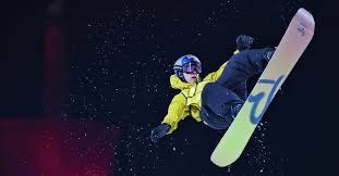 天空：埃弗顿考虑冬窗引进中锋，有意齐尔克泽和伊万-托尼