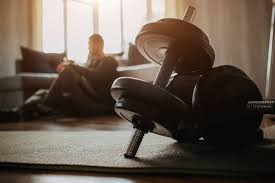 扑克中的概率优势（扑克牌游戏的概率优势）